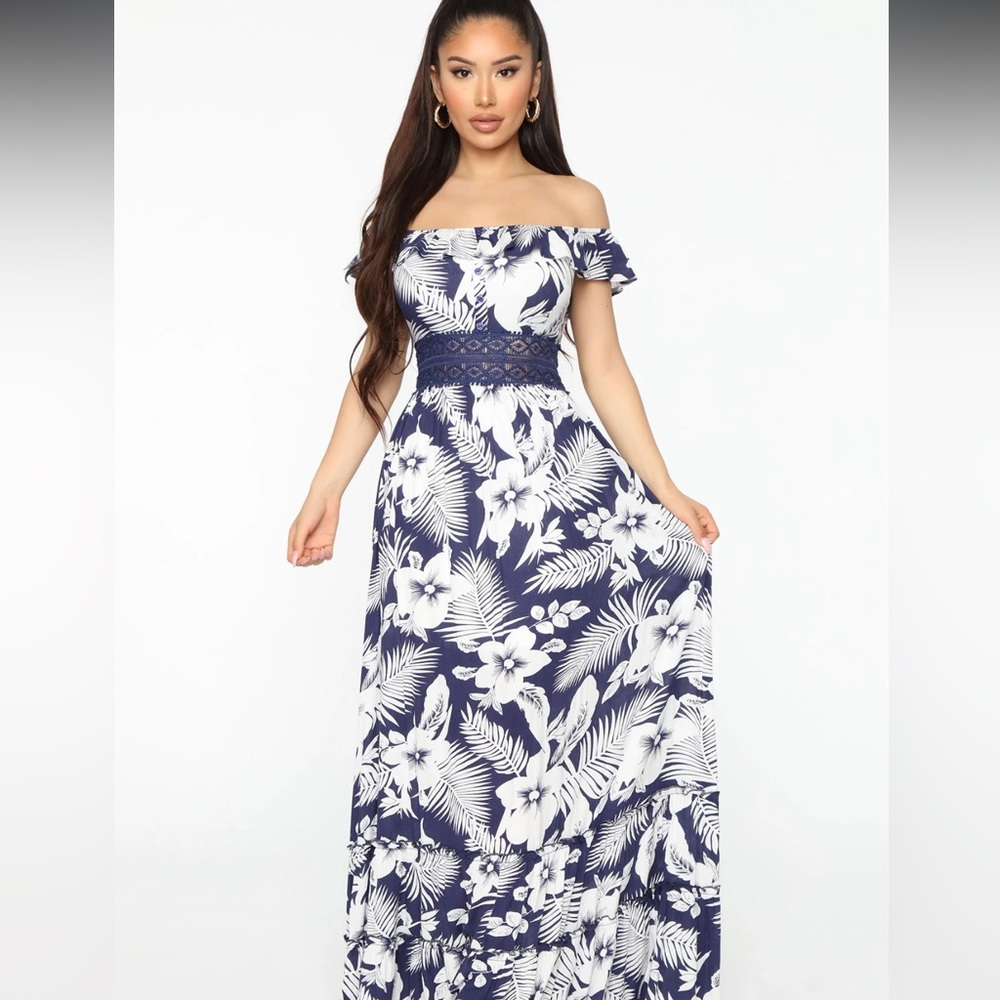 FashionNova Tropical Dreams Maxi Dress - M
